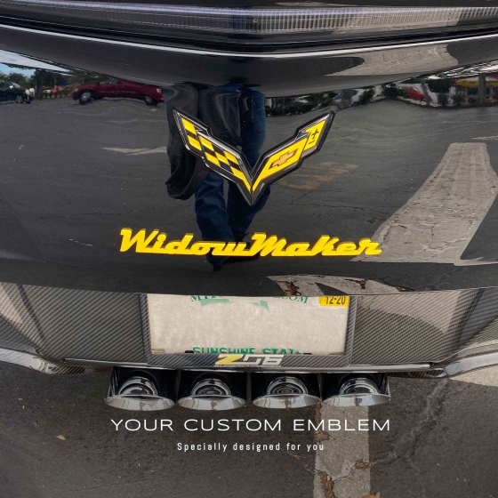 WidowMaker Emblem painted in yellow on the Corvette Zo6